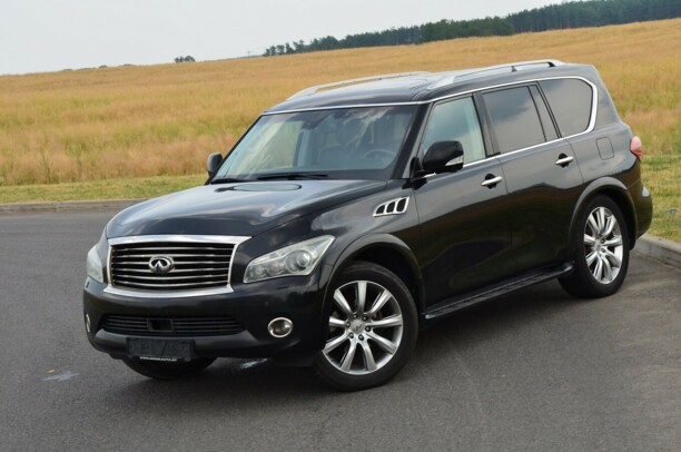 Infiniti QX56 II, 7 мест, 2011 г.