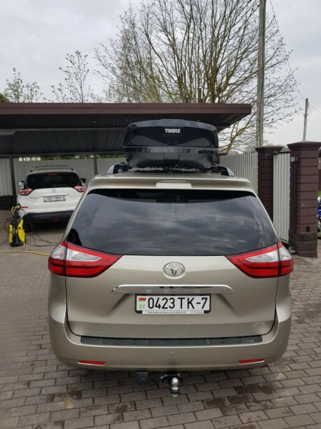 Toyota Sienna III (XL30), 7 мест, 2017 г.