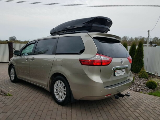 Toyota Sienna III (XL30), 7 мест, 2017 г.
