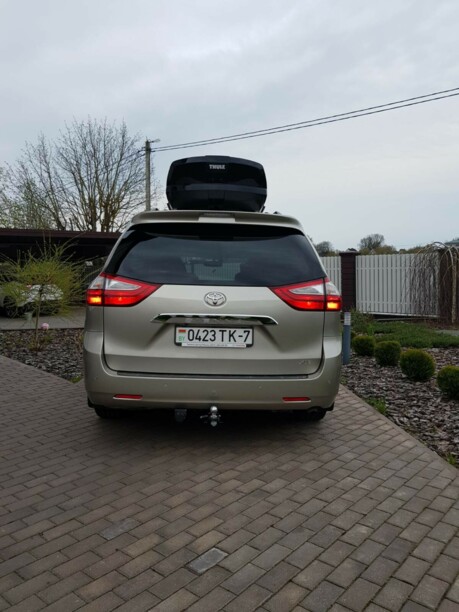 Toyota Sienna III (XL30), 7 мест, 2017 г.