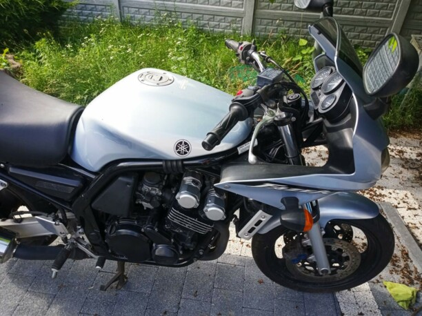 Yamaha FZR, 2003 г.