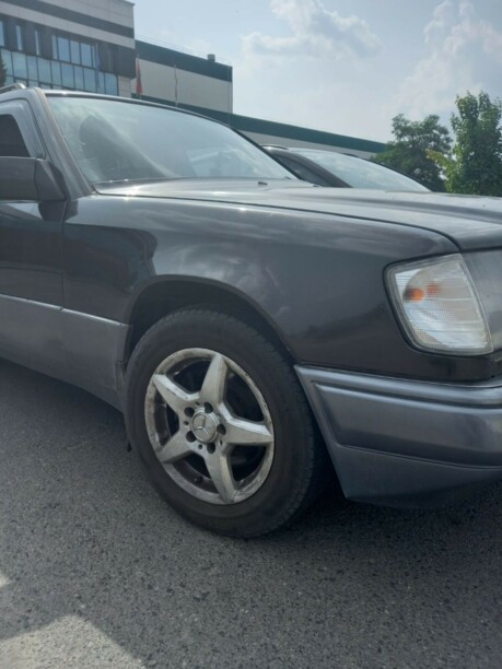 Mercedes-Benz E-Класс W124, S124, C124, A124, 1994 г.