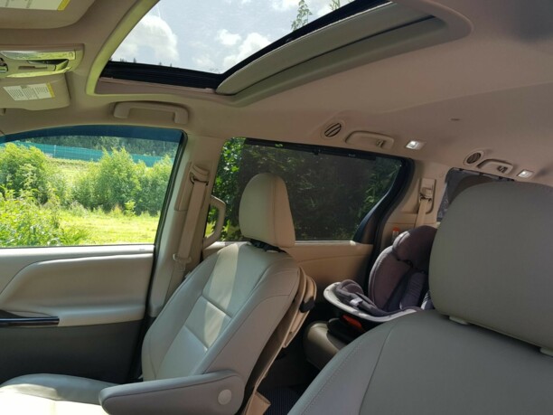 Toyota Sienna III (XL30), 7 мест, 2017 г.