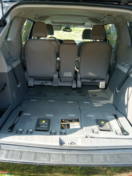 Toyota Sienna III (XL30), 7 мест, 2018 г.