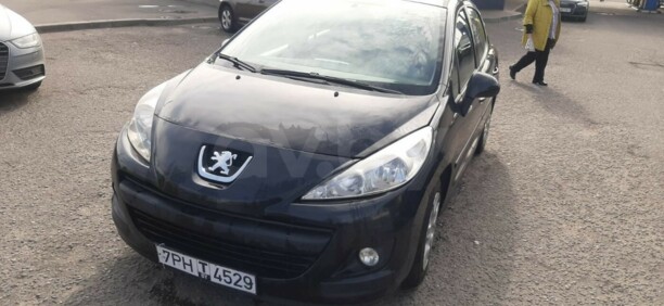 Peugeot 207 I · Рестайлинг, 2010 г.