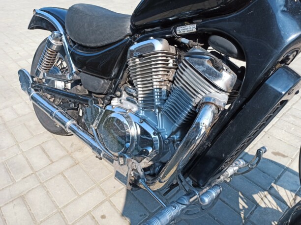 Suzuki VZ 600, 2001 г.