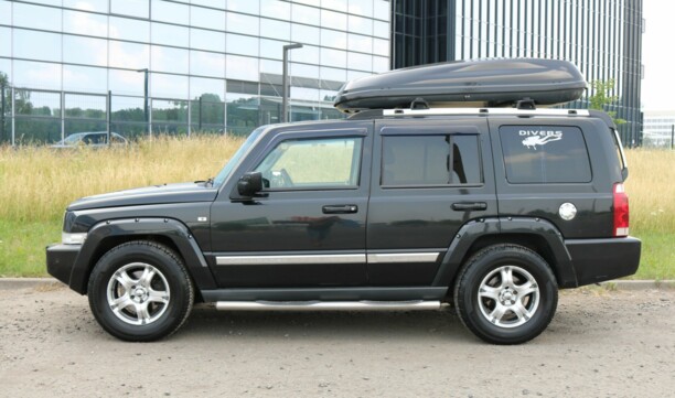 Jeep Commander, 7 мест, 2006 г.