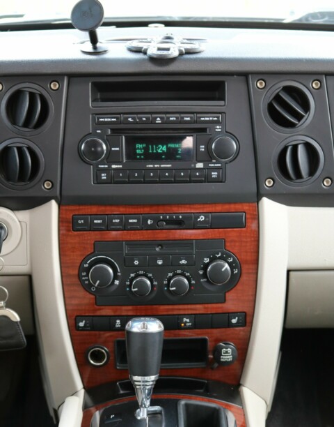 Jeep Commander, 7 мест, 2006 г.