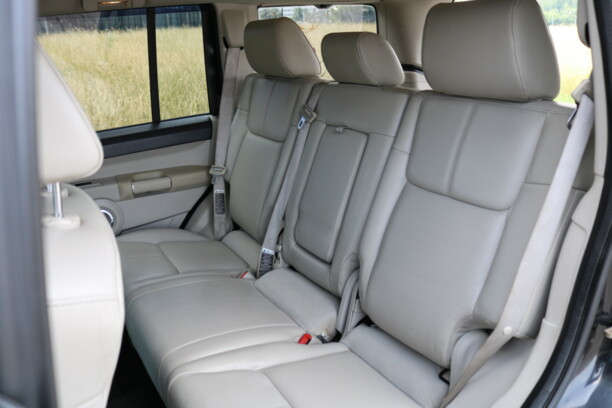 Jeep Commander, 7 мест, 2006 г.
