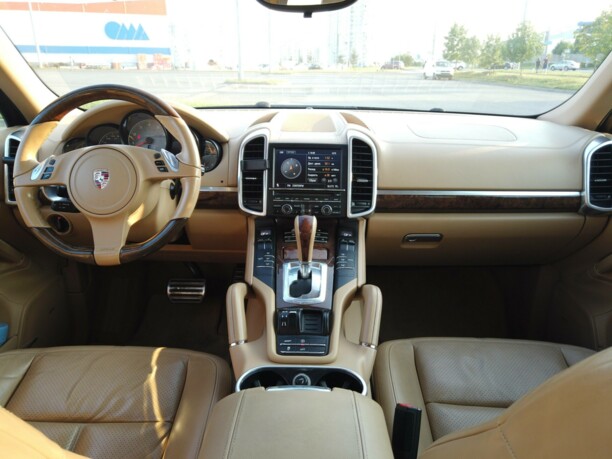 Porsche Cayenne 958, 2010 г.
