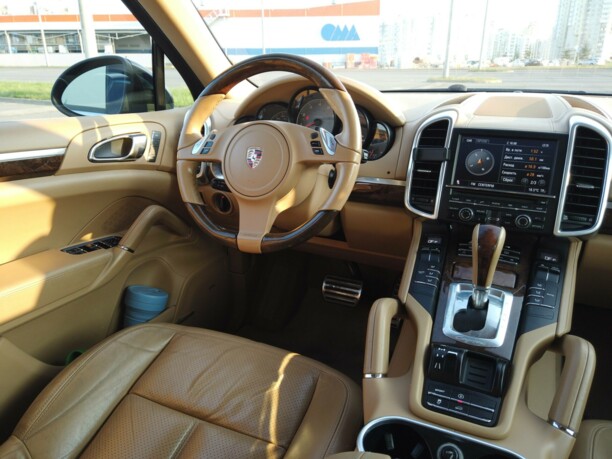 Porsche Cayenne 958, 2010 г.