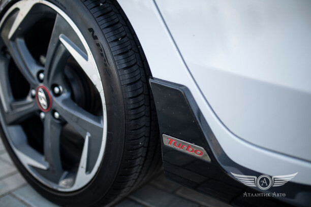Hyundai Veloster II, 2020 г.