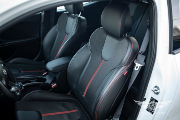 Hyundai Veloster II, 2020 г.