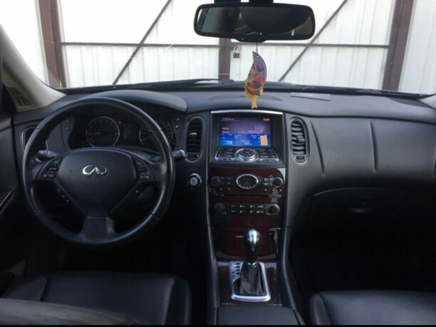 Infiniti EX, 2011 г.