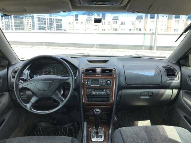 Mitsubishi Galant VIII, 2003 г.