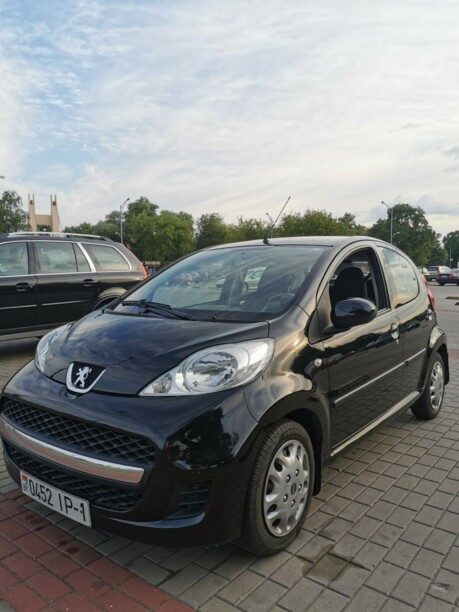 Peugeot 107 I · Рестайлинг, 2010 г.