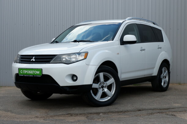 Mitsubishi Outlander XL, 7 мест, 2007 г.