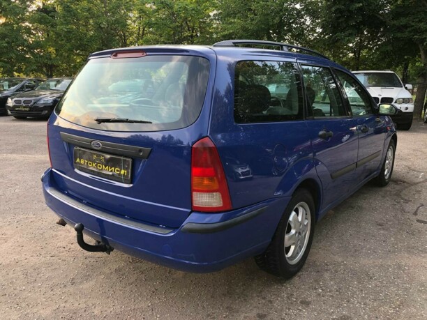 Ford Focus I · Рестайлинг, 2001 г.