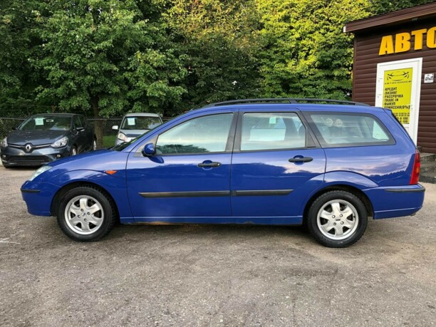 Ford Focus I · Рестайлинг, 2001 г.