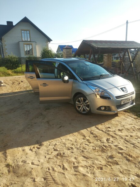 Peugeot 5008 I, 7 мест, 2010 г.