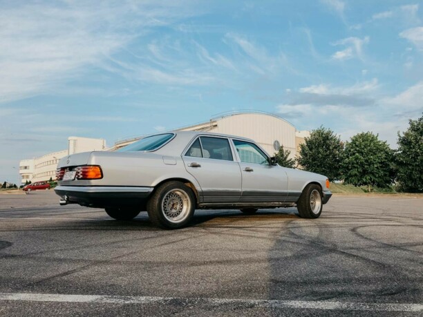 Mercedes-Benz S-Класс W126, C126, 1983 г.