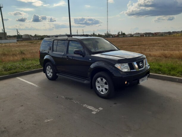 Nissan Pathfinder R51, 7 мест, 2005 г.