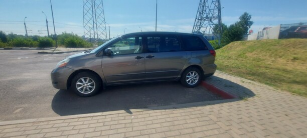 Toyota Sienna II (XL20), 7 мест, 2004 г.