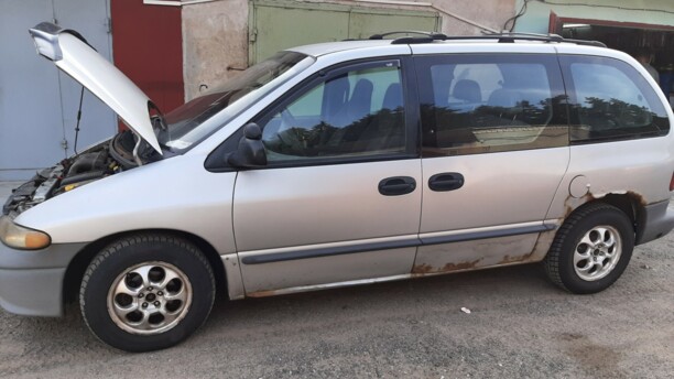 Dodge Caravan III, 7 мест, 2000 г.