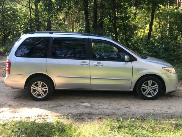 Mazda MPV II · Рестайлинг, 7 мест, 2004 г.