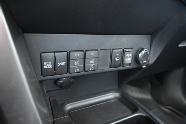 Toyota RAV4 IV (XA40) · Рестайлинг, 2016 г.