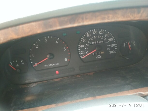 Kia Carnival I, 7 мест, 2000 г.