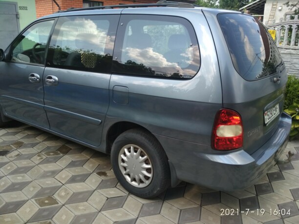Kia Carnival I, 7 мест, 2000 г.