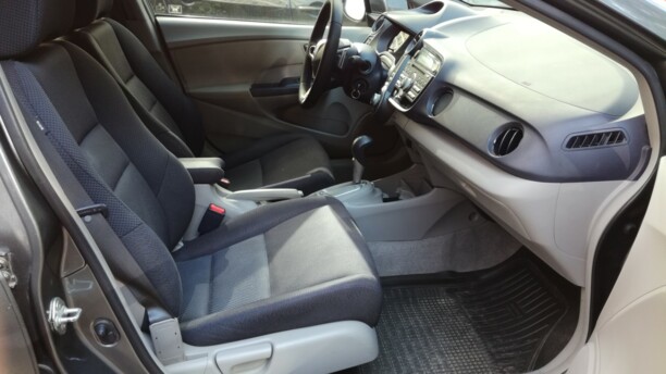 Honda Insight II, 2010 г.