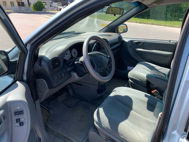 Dodge Caravan IV, 7 мест, 2003 г.