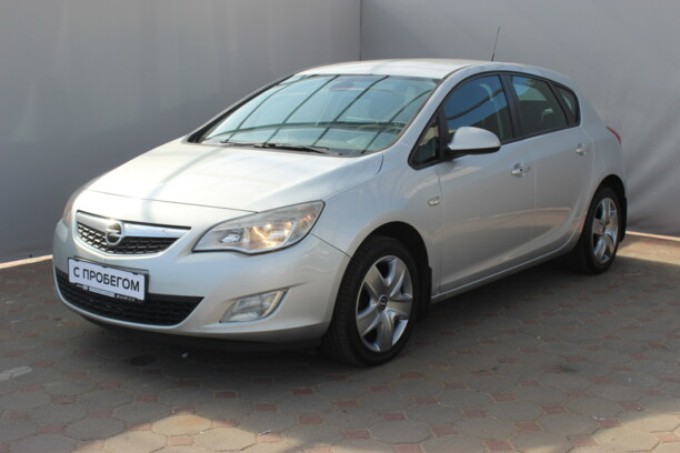 Opel Astra J, 2010 г.