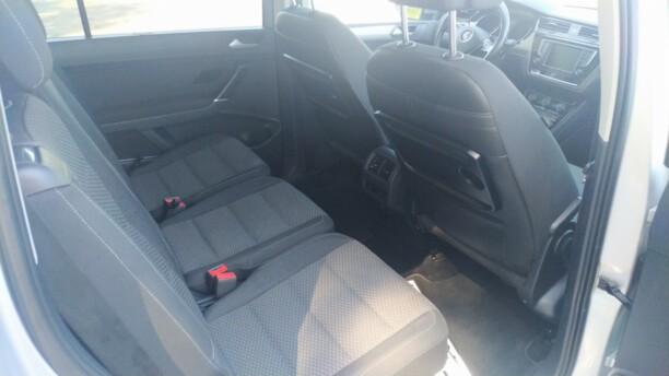 Volkswagen Touran III, 7 мест, 2015 г.
