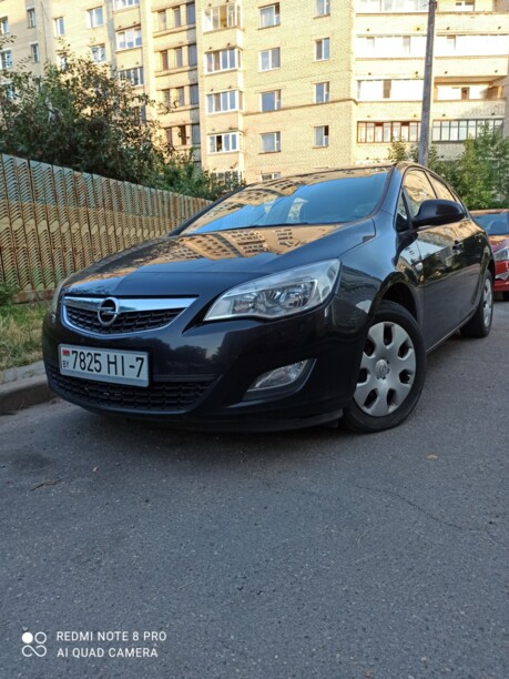 Opel Astra J, 2010 г.