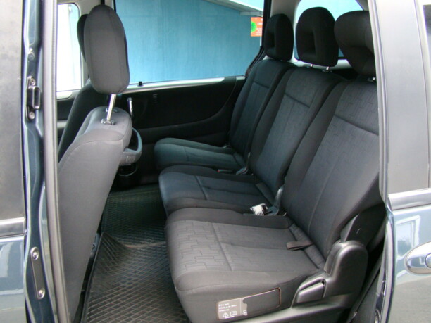 Mazda MPV II · Рестайлинг, 7 мест, 2004 г.