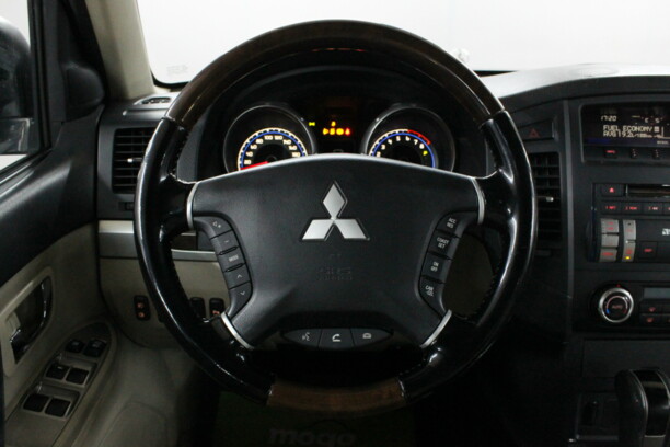 Mitsubishi Pajero IV, 2010 г.