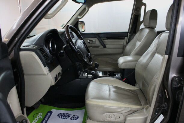 Mitsubishi Pajero IV, 2010 г.