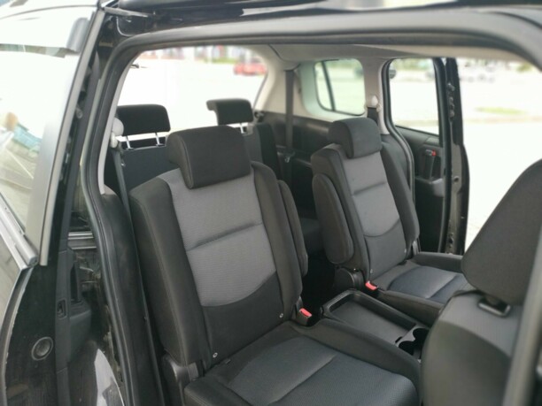Mazda 5 I, 7 мест, 2005 г.