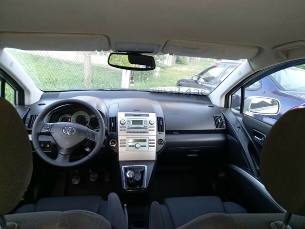 Toyota Corolla Verso II (E121), 7 мест, 2006 г.