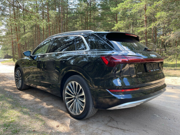 Audi e-tron, 2019 г.