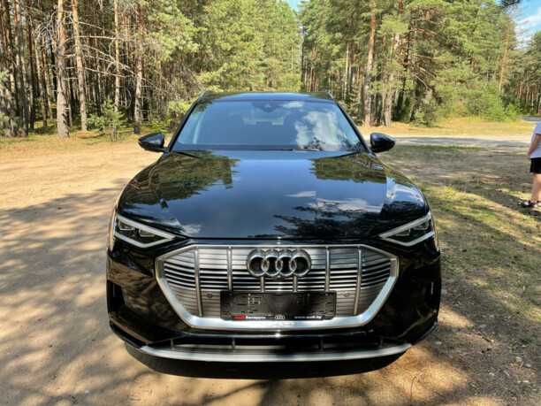 Audi e-tron, 2019 г.
