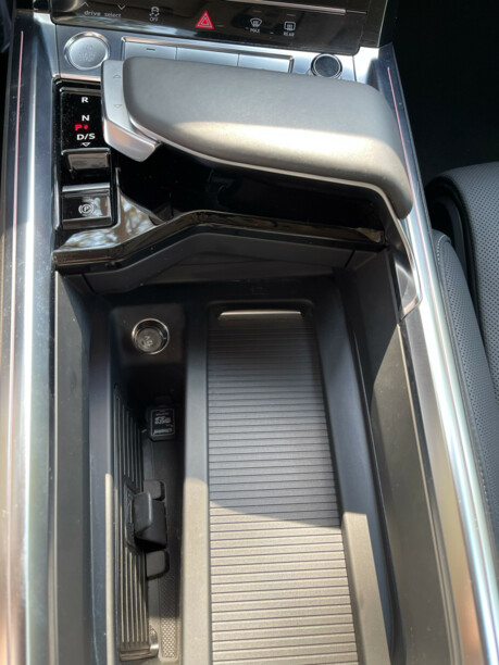 Audi e-tron, 2019 г.