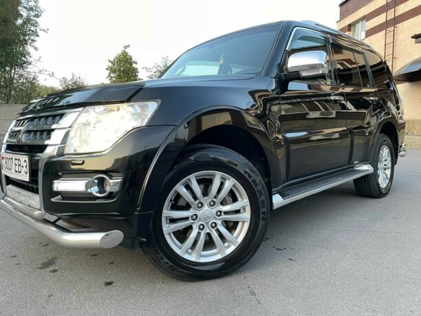 Mitsubishi Pajero IV · Рестайлинг, 7 мест, 2011 г.