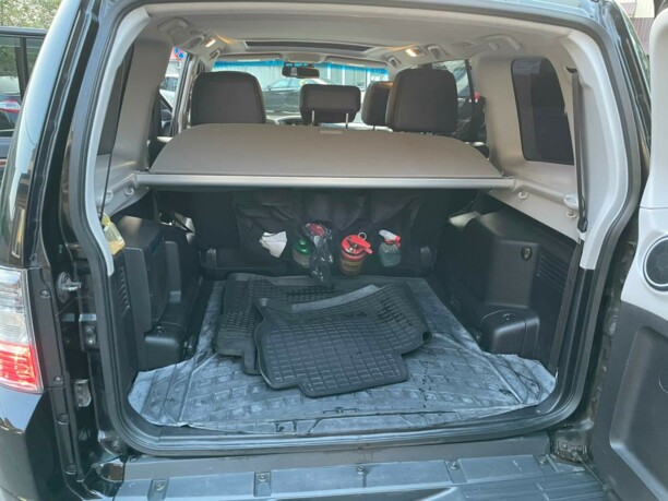 Mitsubishi Pajero IV · Рестайлинг, 7 мест, 2011 г.
