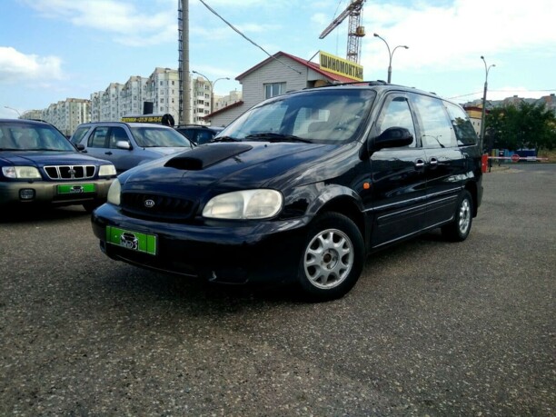 Kia Carnival I, 7 мест, 2000 г.