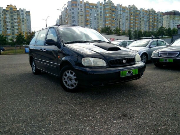 Kia Carnival I, 7 мест, 2000 г.