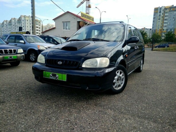 Kia Carnival I, 7 мест, 2000 г.